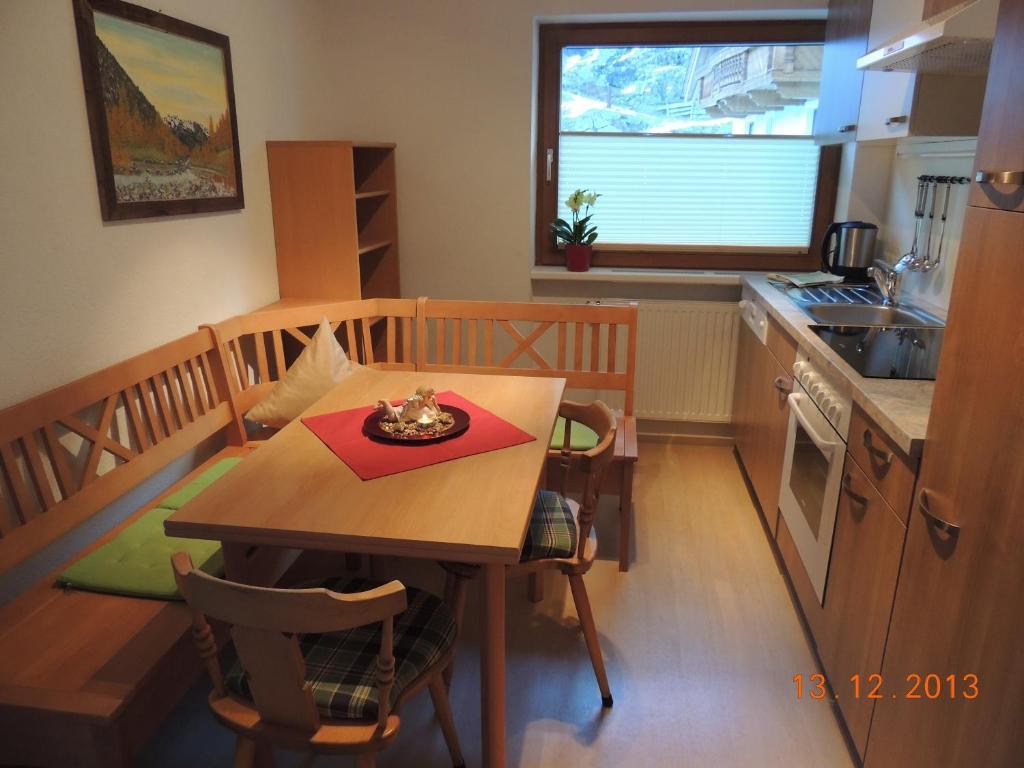 Apartment mit 2 Schlafzimmern und Balkon